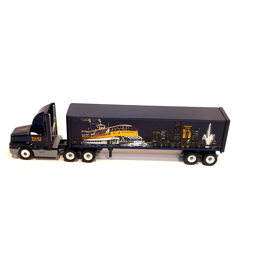 Winross Die Cast Toy Truck - Louisville 1989 - NEW Old Stock